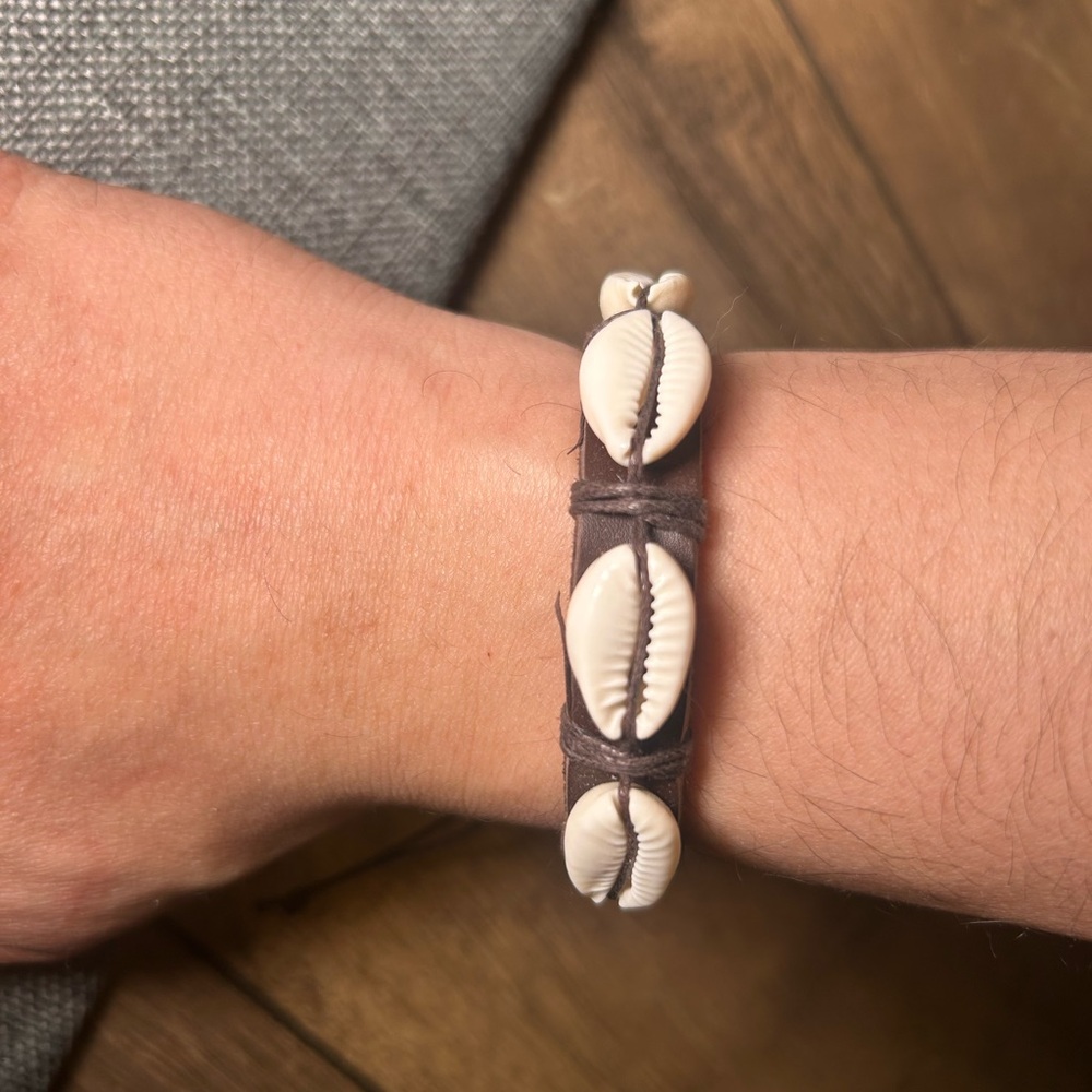 Shell Bracelet with Brown Cord